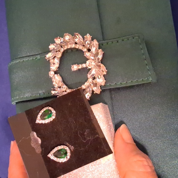 Bundle Of Green Clutch Bag/ Earrings - Picture 11 of 11